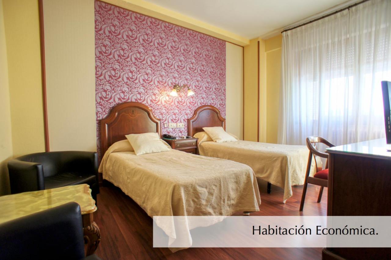 Hotel Montermoso 아란다데두에로 외부 사진