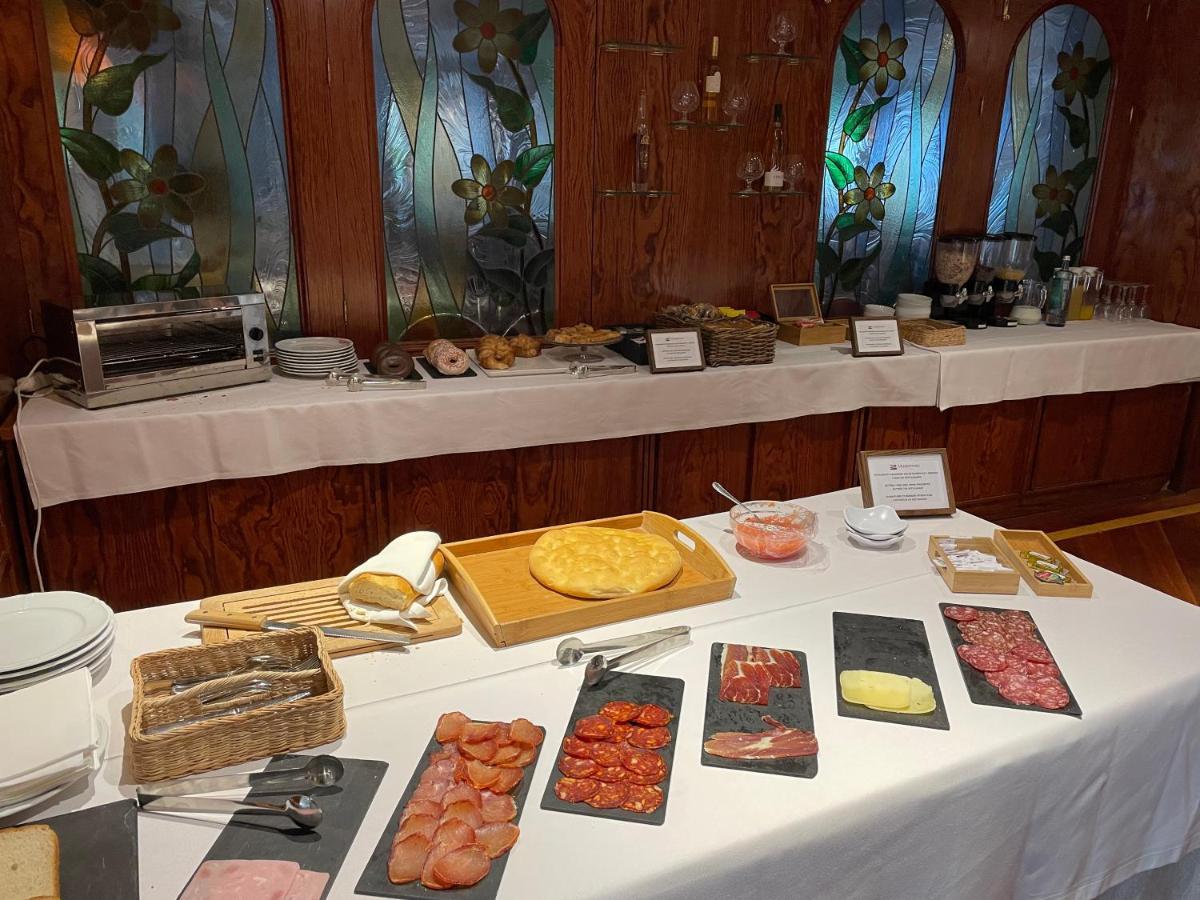 Hotel Montermoso 아란다데두에로 외부 사진