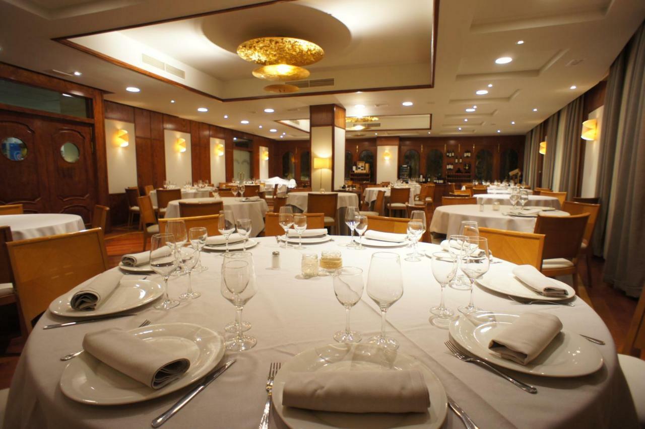 Hotel Montermoso 아란다데두에로 외부 사진